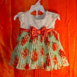 🌺NWT Baby Girl Floral Lace Dress🌺